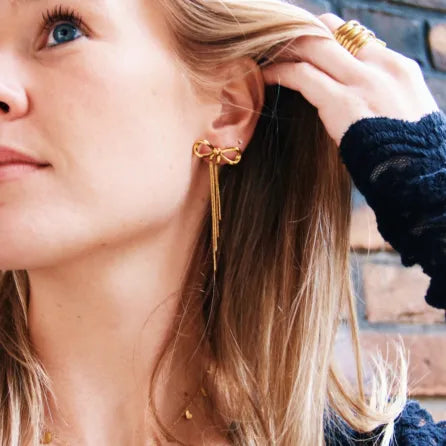 Bazou | Strik Steker Met Sierlijke Kettinkjes