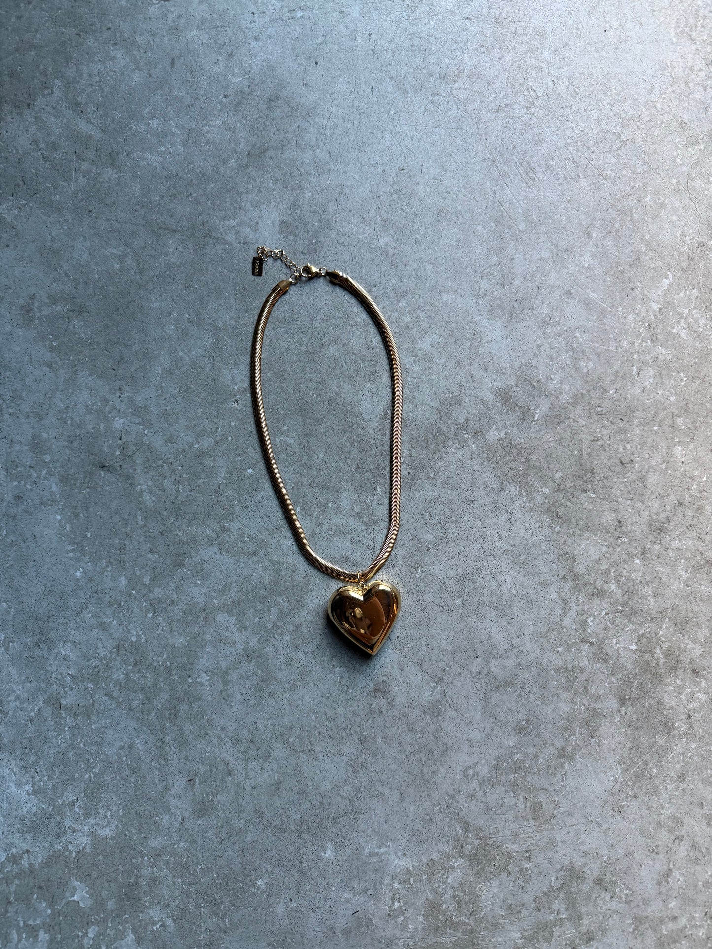 FÍ Sieraden | Gouden Ketting Met Groot Hart