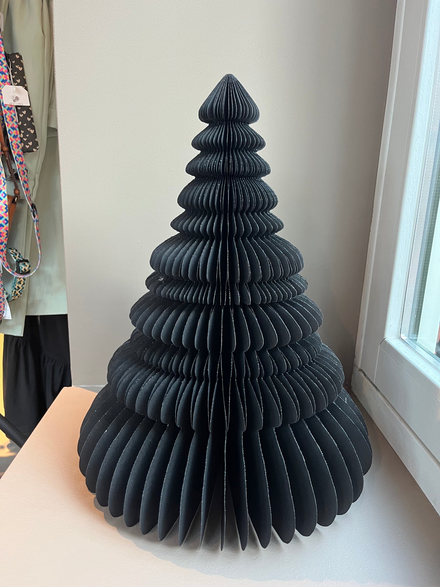 Only Natural | HoneyComb Kerstboom - Zwart