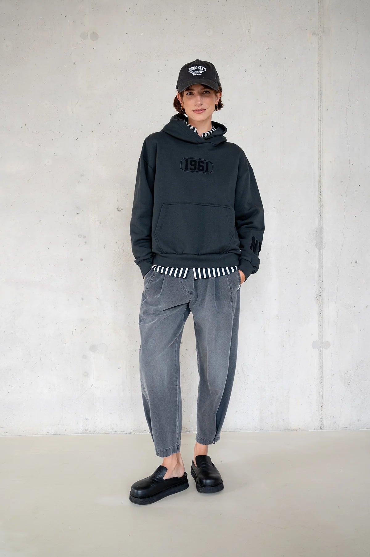 Penn & Ink | Hoodie Print (W25F1767LTD)