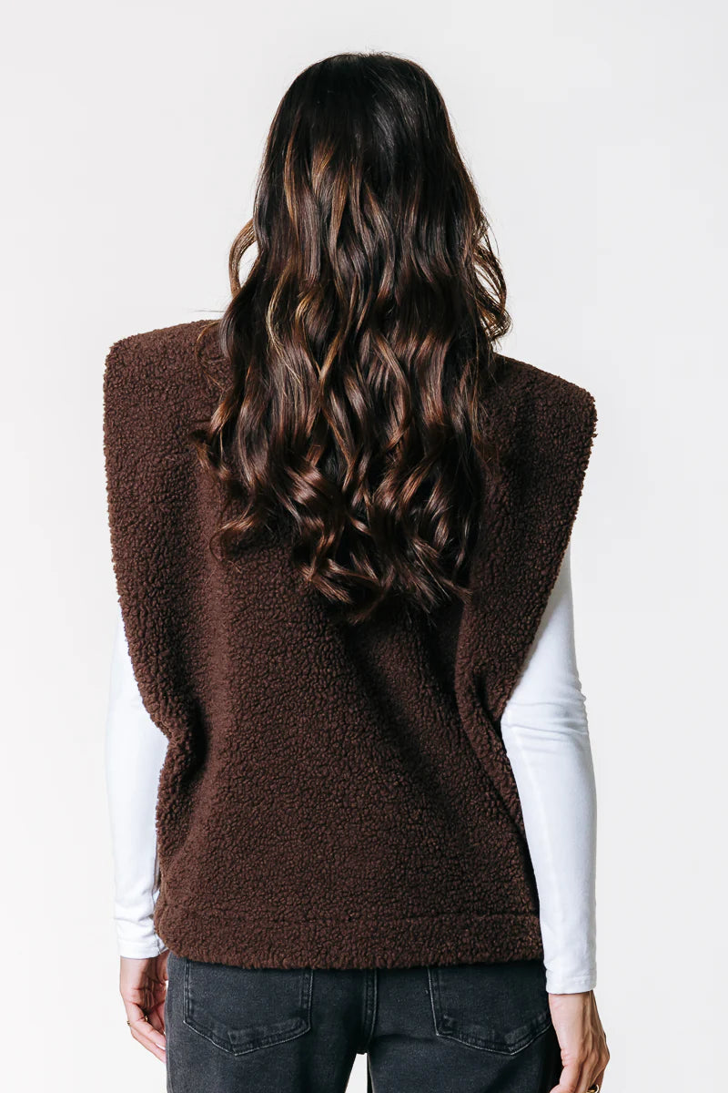Colourful Rebel | Yadi Teddy Gilet - Brown (WJ117117)