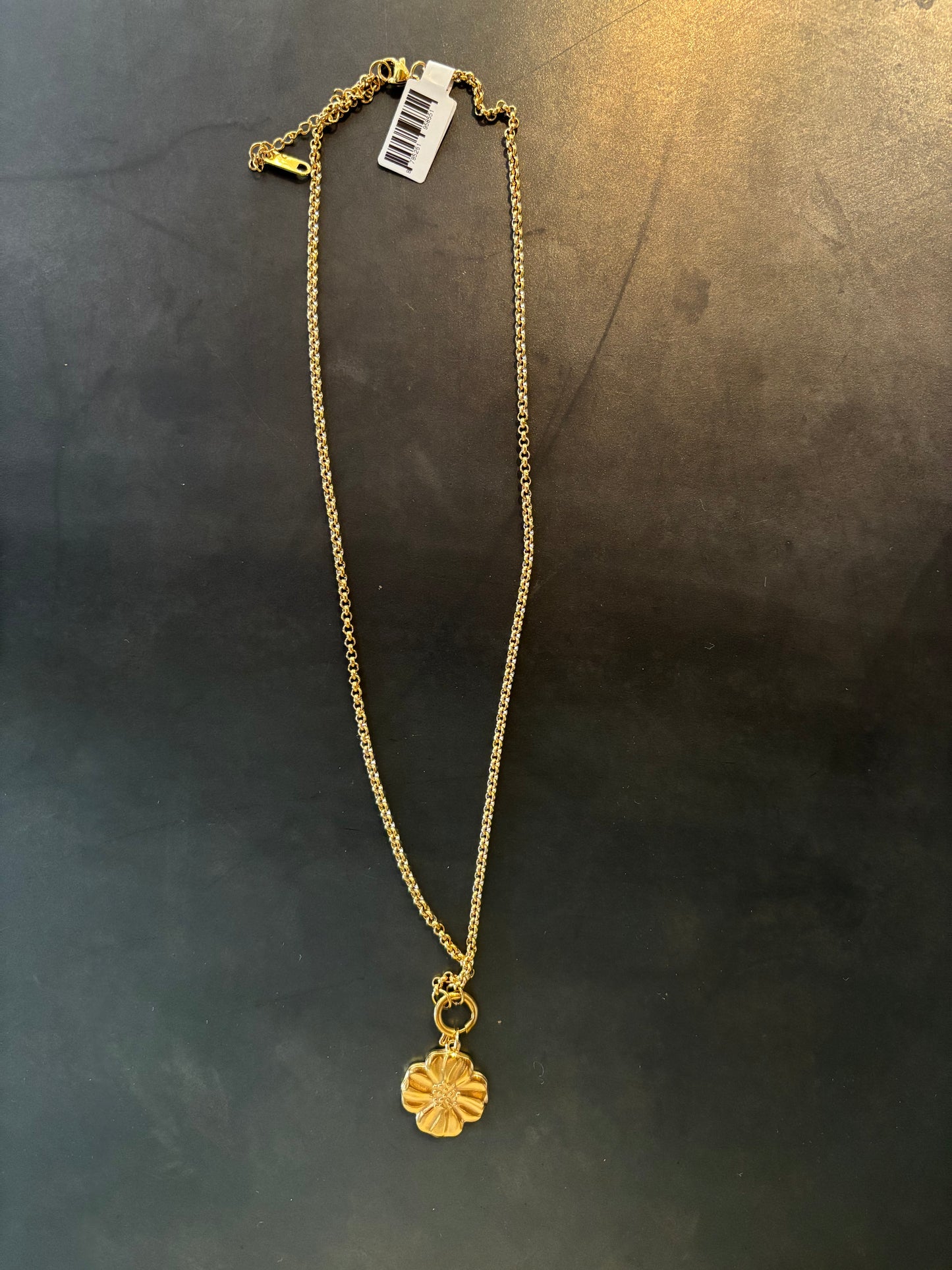 Rocky Rosa | Ketting met bloem