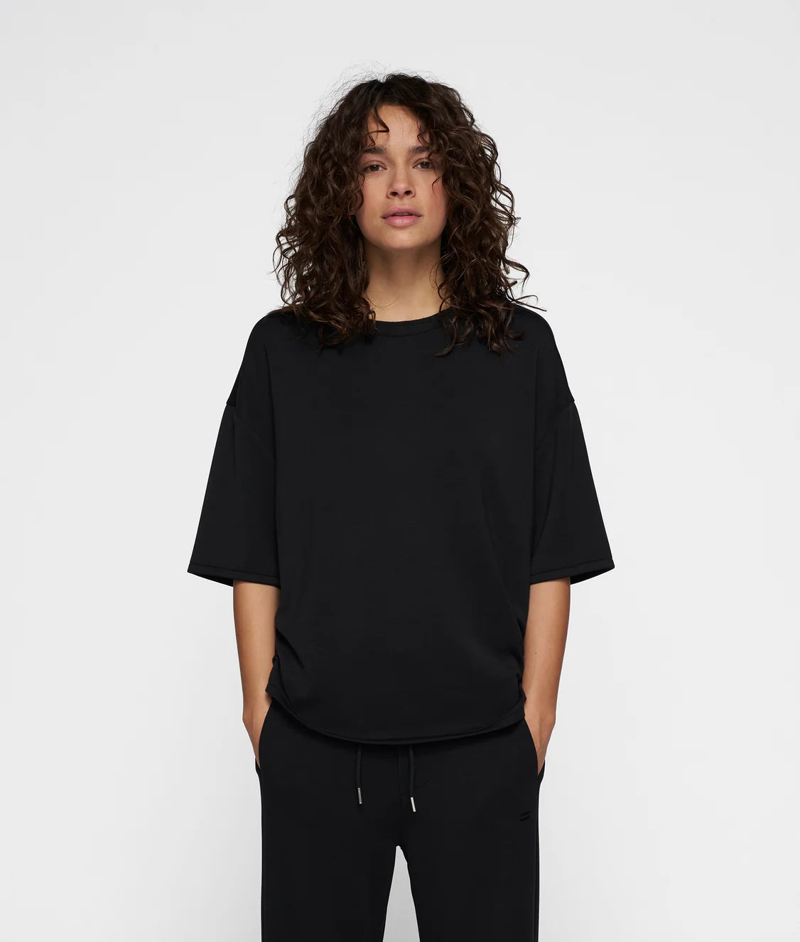 10Days | The Soft Scuba Tee - Zwart (25-757-9900)