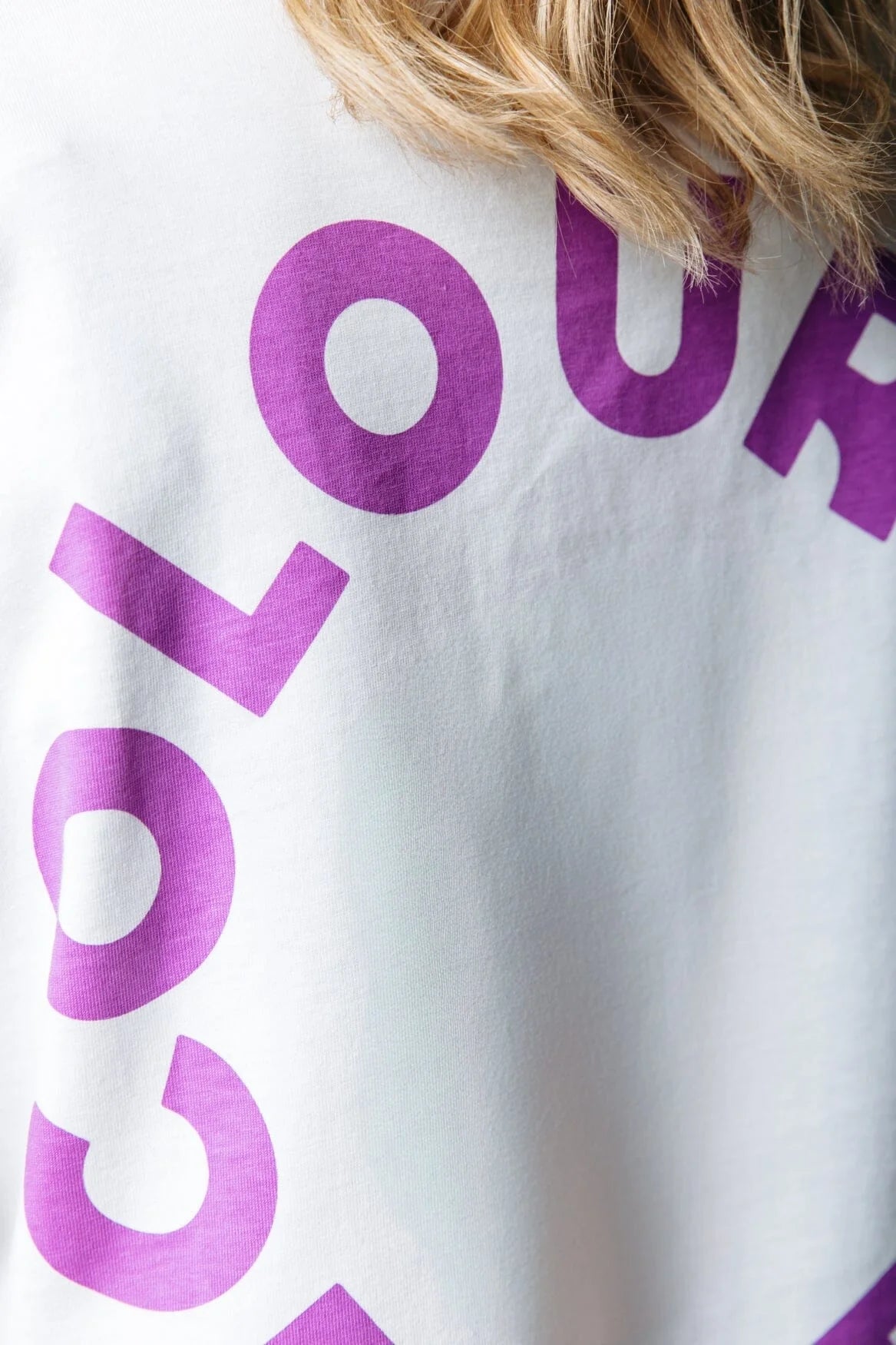 Colourful Rebel | Logo Circle T-shirt - Standard white (WT115939)
