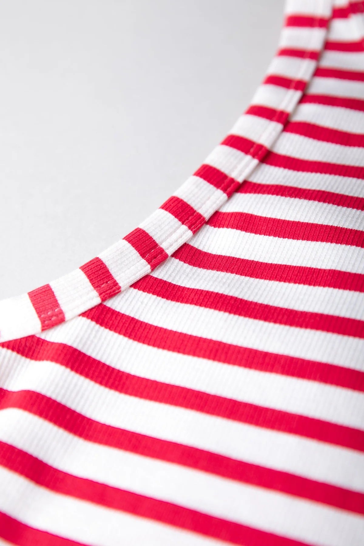 Colourful Rebel | Sachi Rib Tanktop - Poppy Red (WT216929)