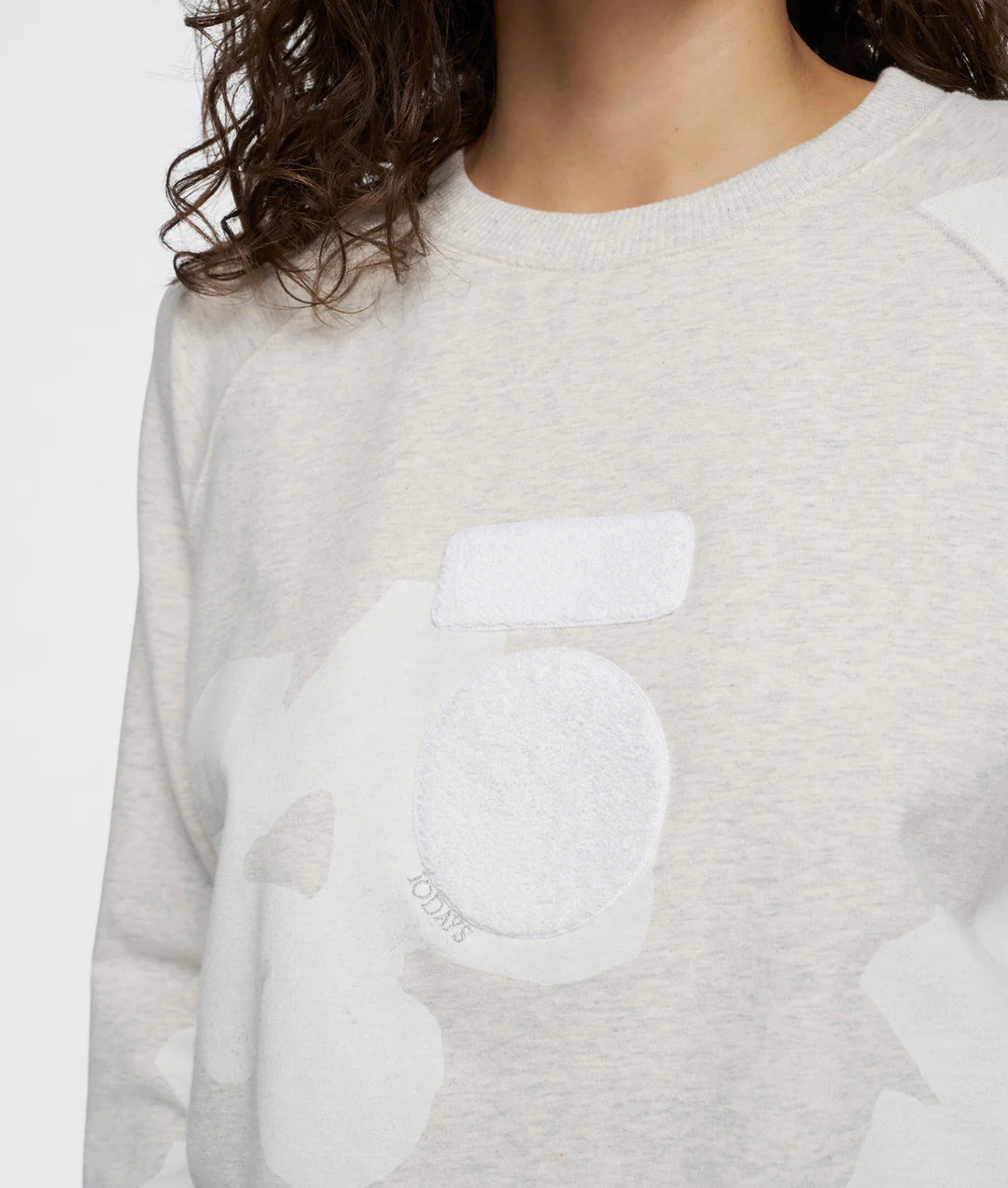 10DAYS | Icon sweater flower - 4000 soft white melee