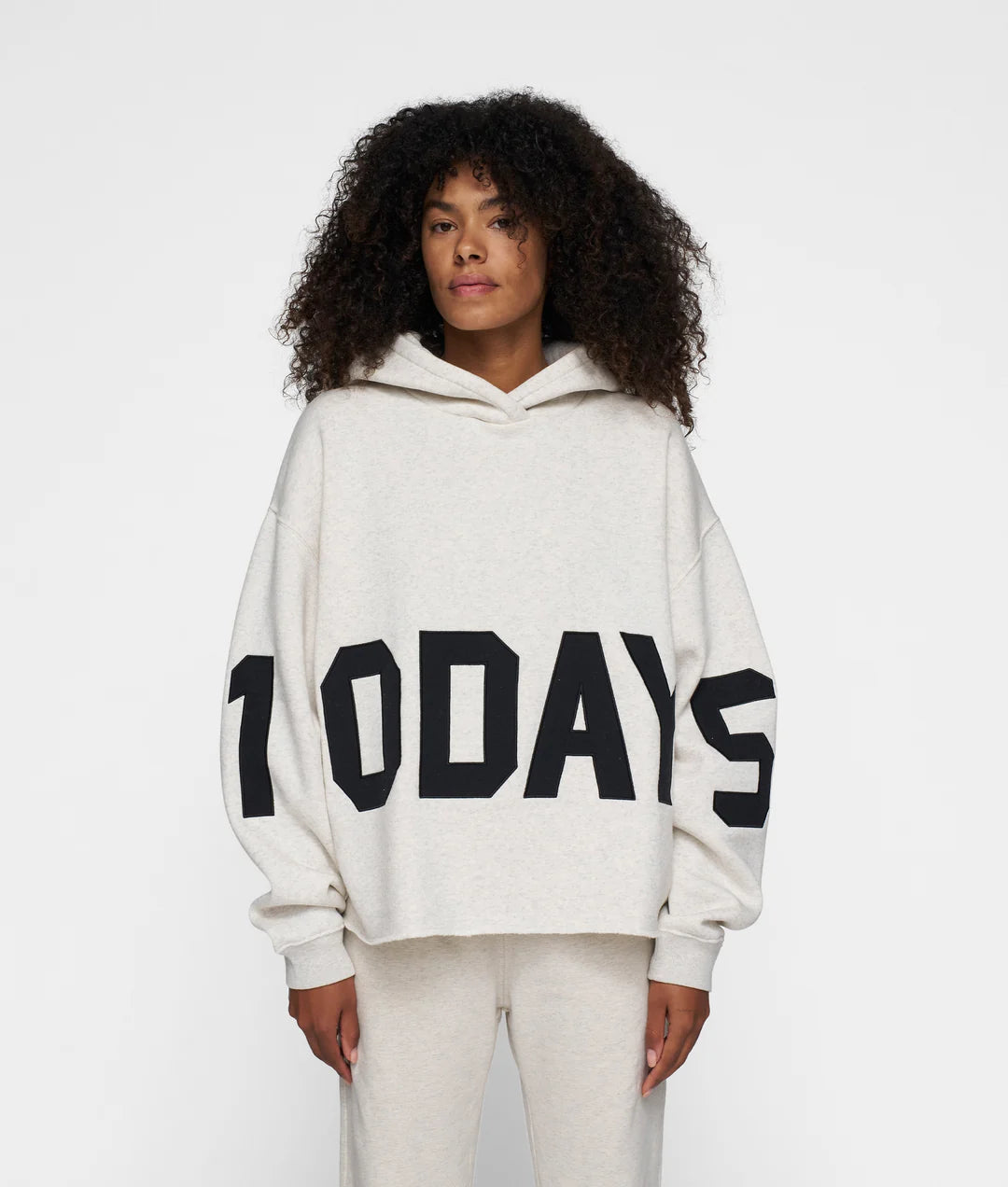 10DAYS | The Statement Logo Hoodie - soft white