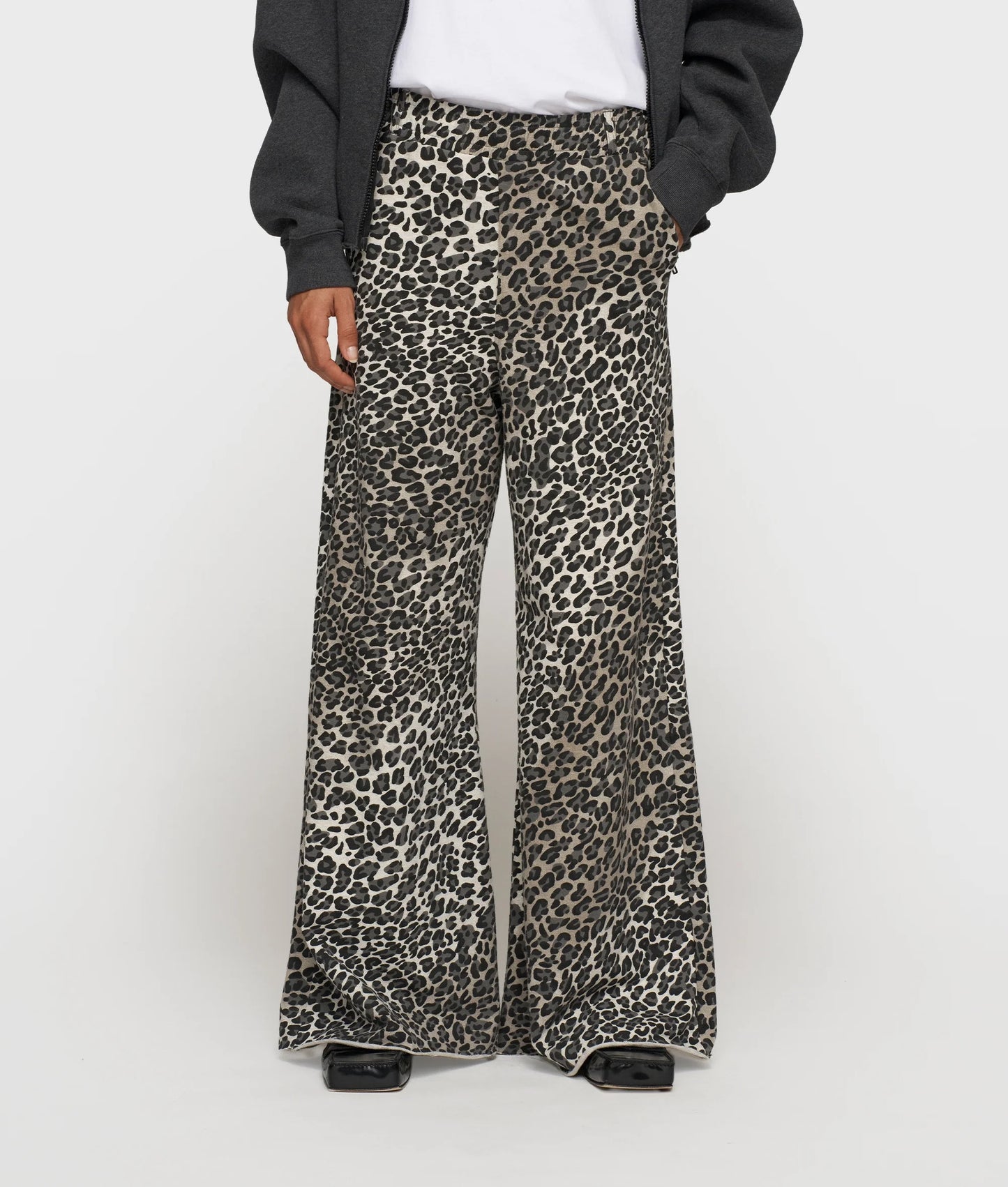 10DAYS | Wide Leg Jogger Leopard