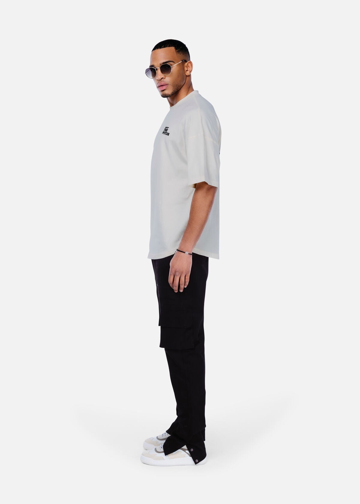 Off The Pitch | Carbon Oversized Tee - Off White