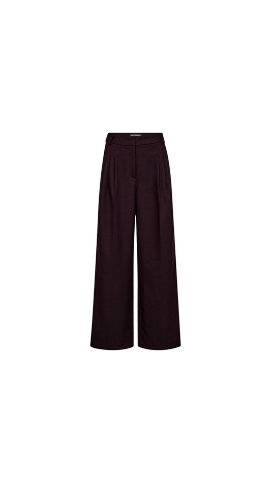 Co’Couture | AlmiraCC Pleat LL Pant - Plum (31623)