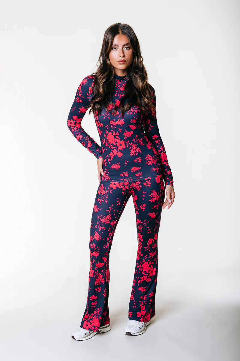 Colourful Rebel | Neyo Flower Peached Top - Warm Red (WT217173)