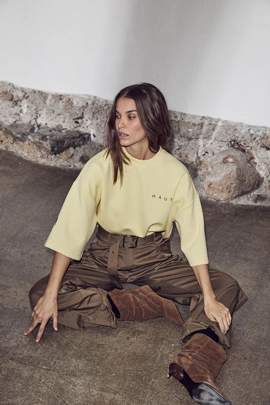 Haute l'Amitié | Maxi Split SS Logo Sweat - Pale Yellow (HL10461)