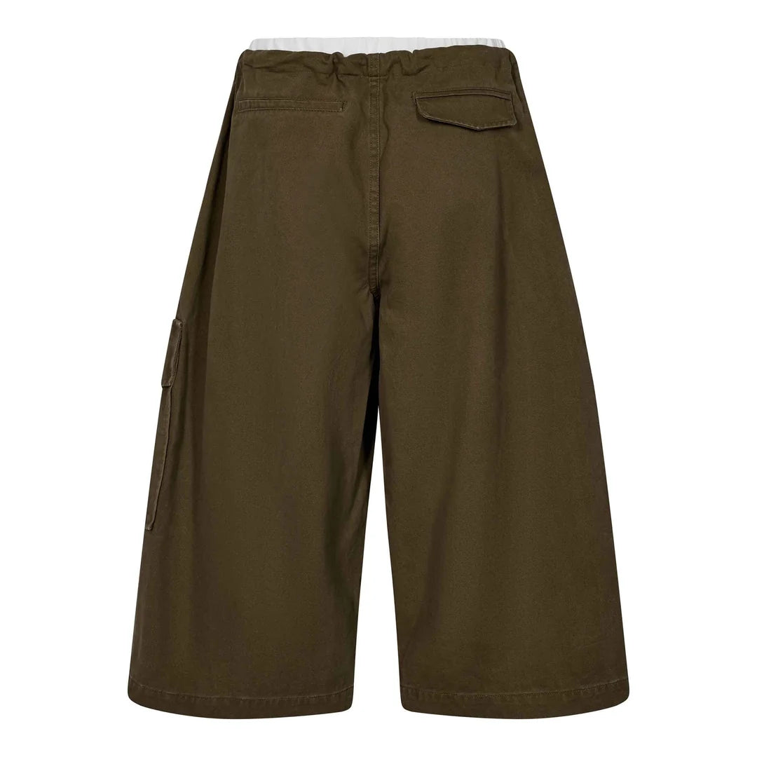 Haute L'Amitié | Pull On Cargo Bermudas - Army