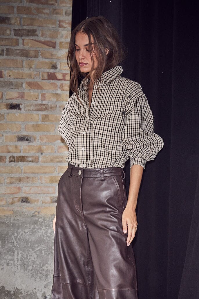 Haute L'amitié | Ruby Check Button Sleeve Shirt - Mocca/Beige