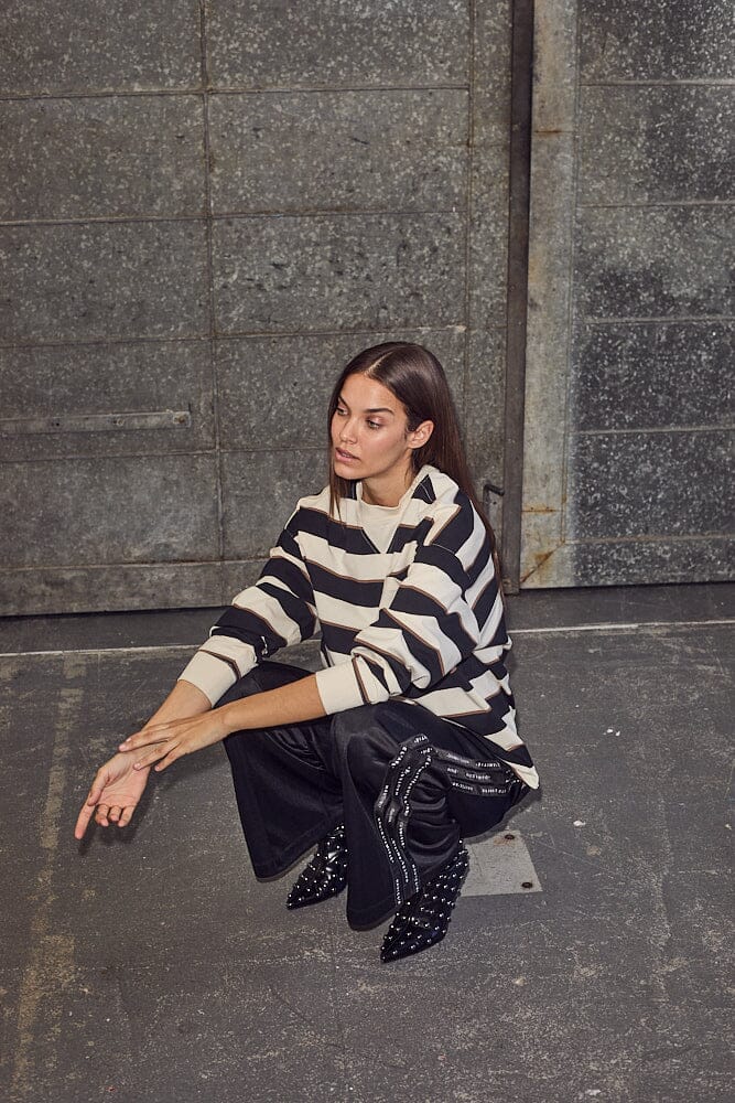 Haute l'Amitié | Veronica Stripe Tee Sweat - Offwhite Black (HL10295)