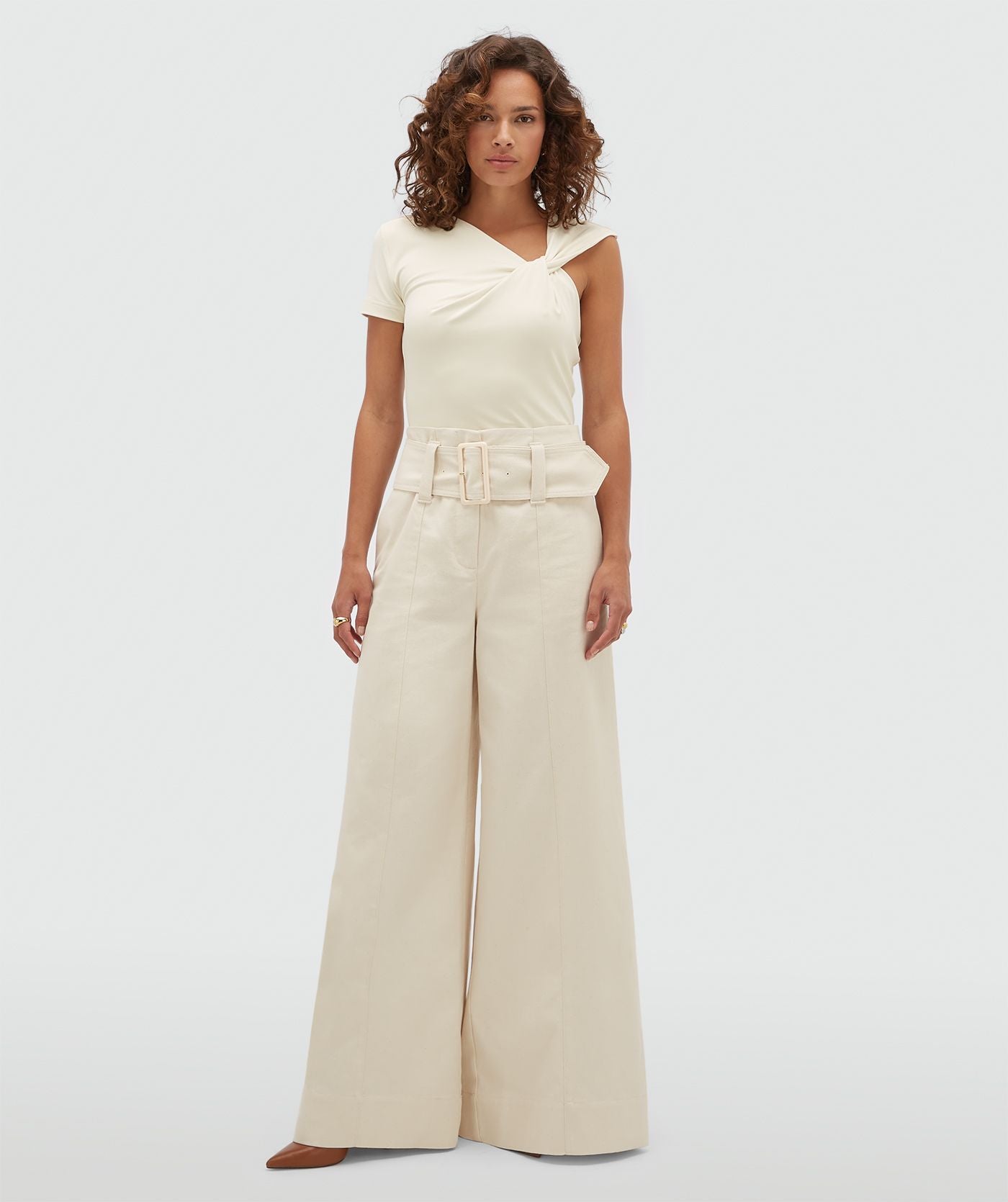 Josh V | Levi Slim Fit Body - Cloud White (JV-2607-1101)